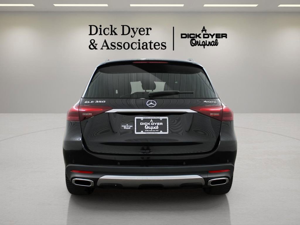 Used 2024 Mercedes-Benz GLE 350 4MATIC image 3