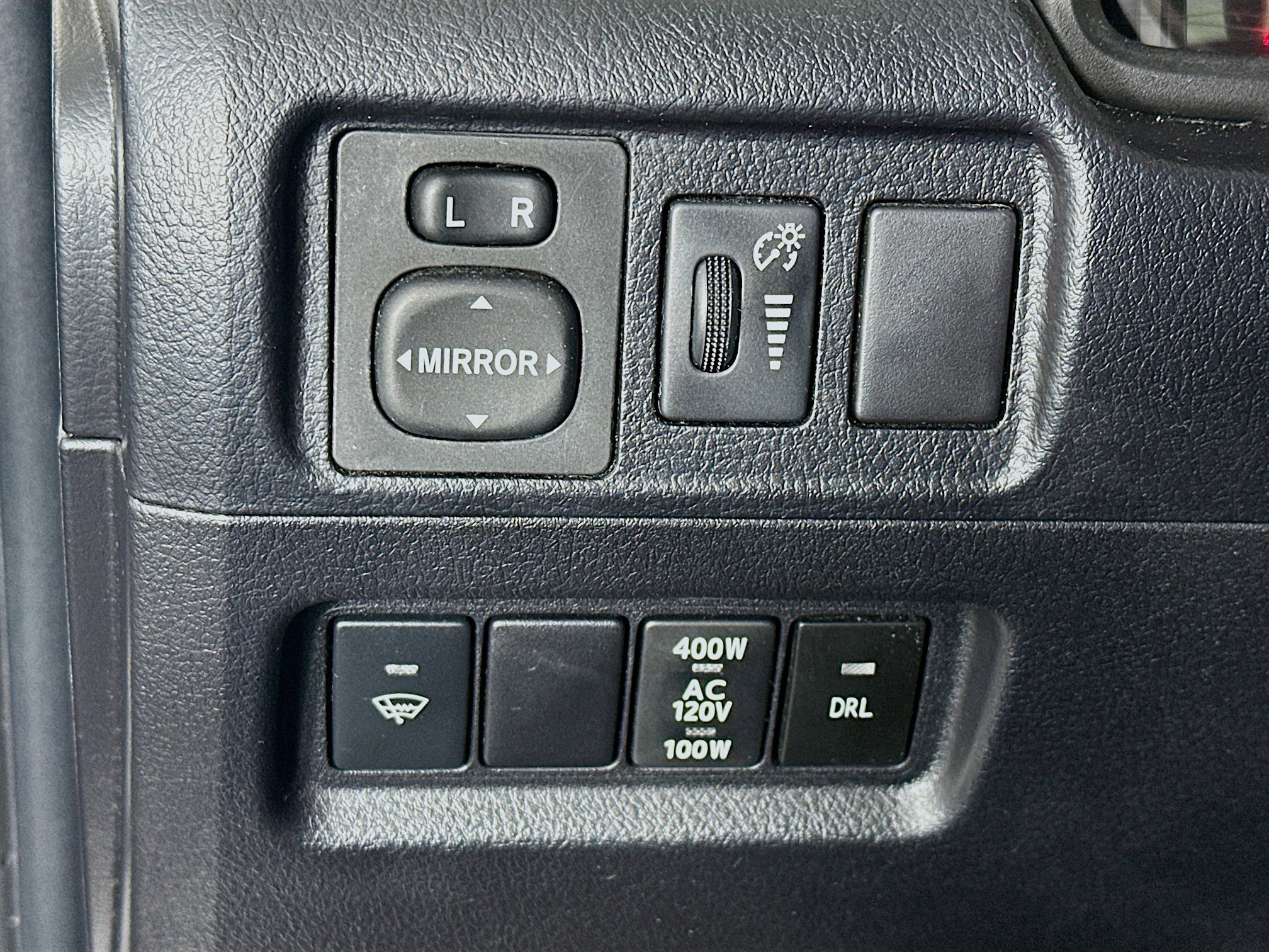 Used 2016 Toyota 4Runner SR5 image 17