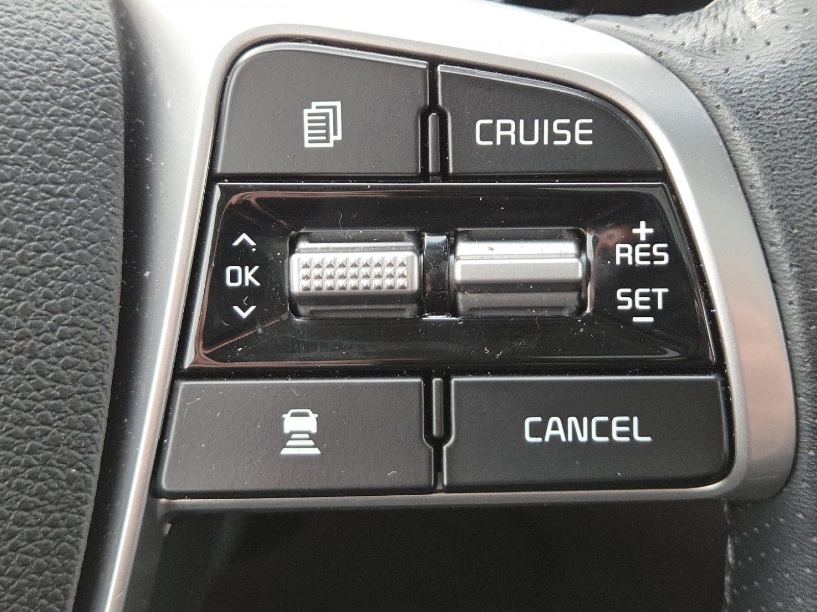 Used 2020 Kia Sorento SX AWD/4WD image 9