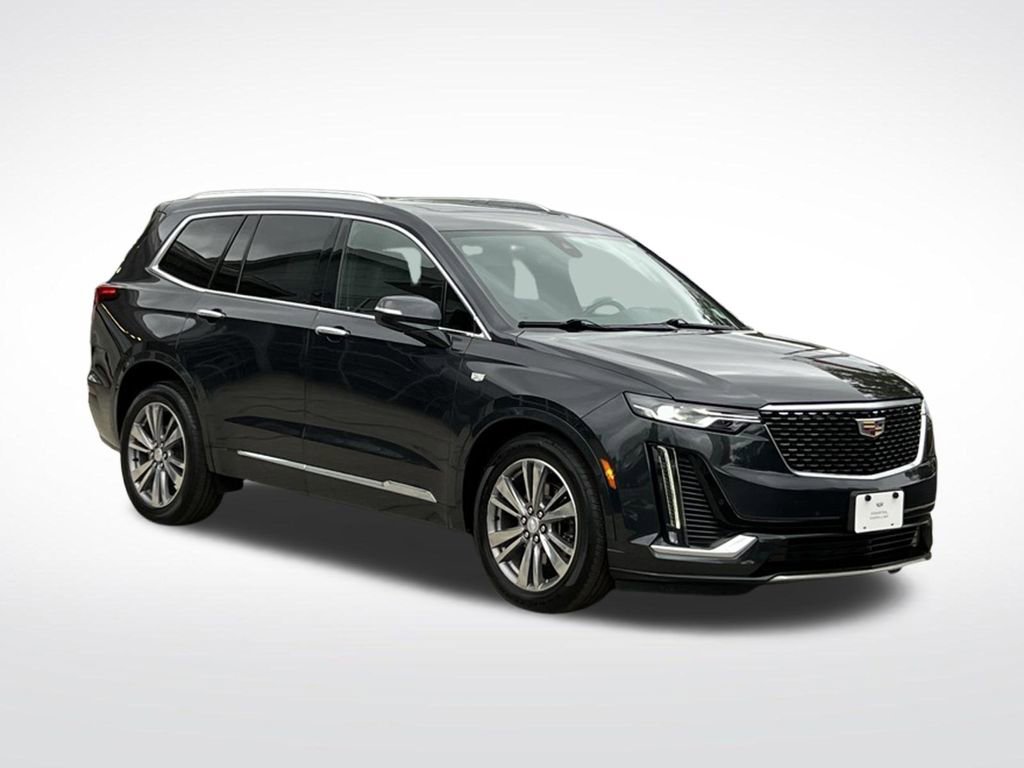 Used 2022 Cadillac XT6 Premium Luxury AWD/4WD image 3