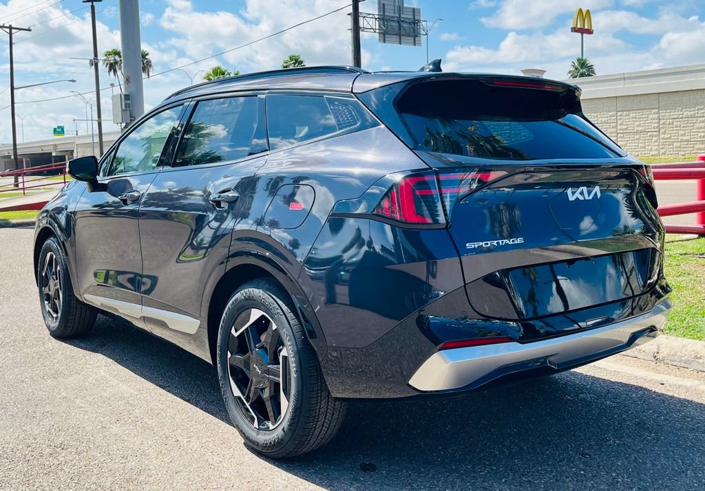 New 2026 Kia Sportage SX FWD image 10