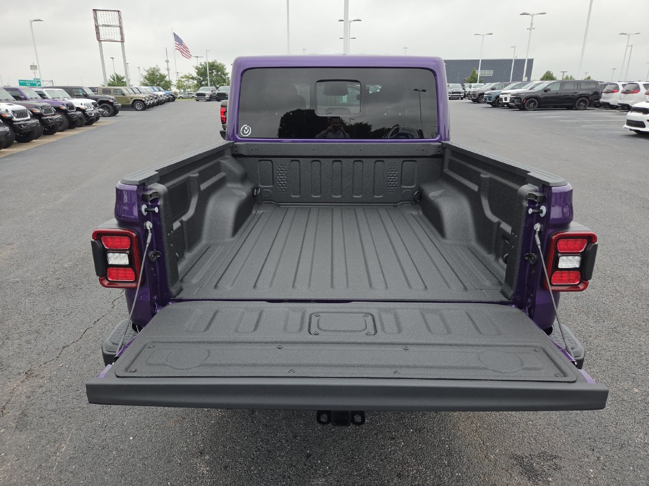 New 2026 Jeep Gladiator Sport AWD/4WD image 30