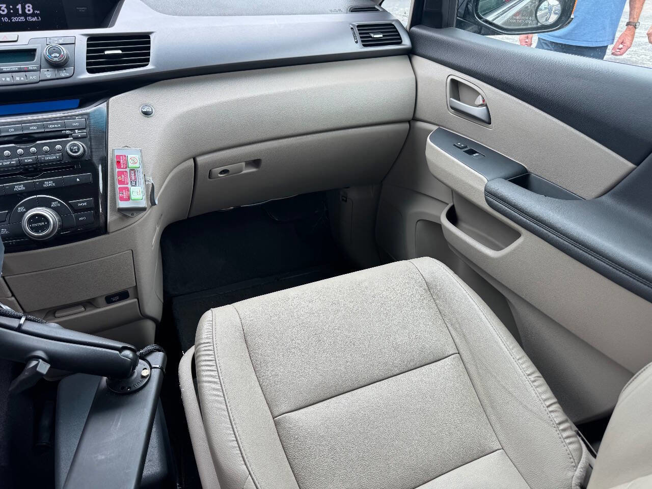 Used 2013 Honda Odyssey Touring Elite image 14
