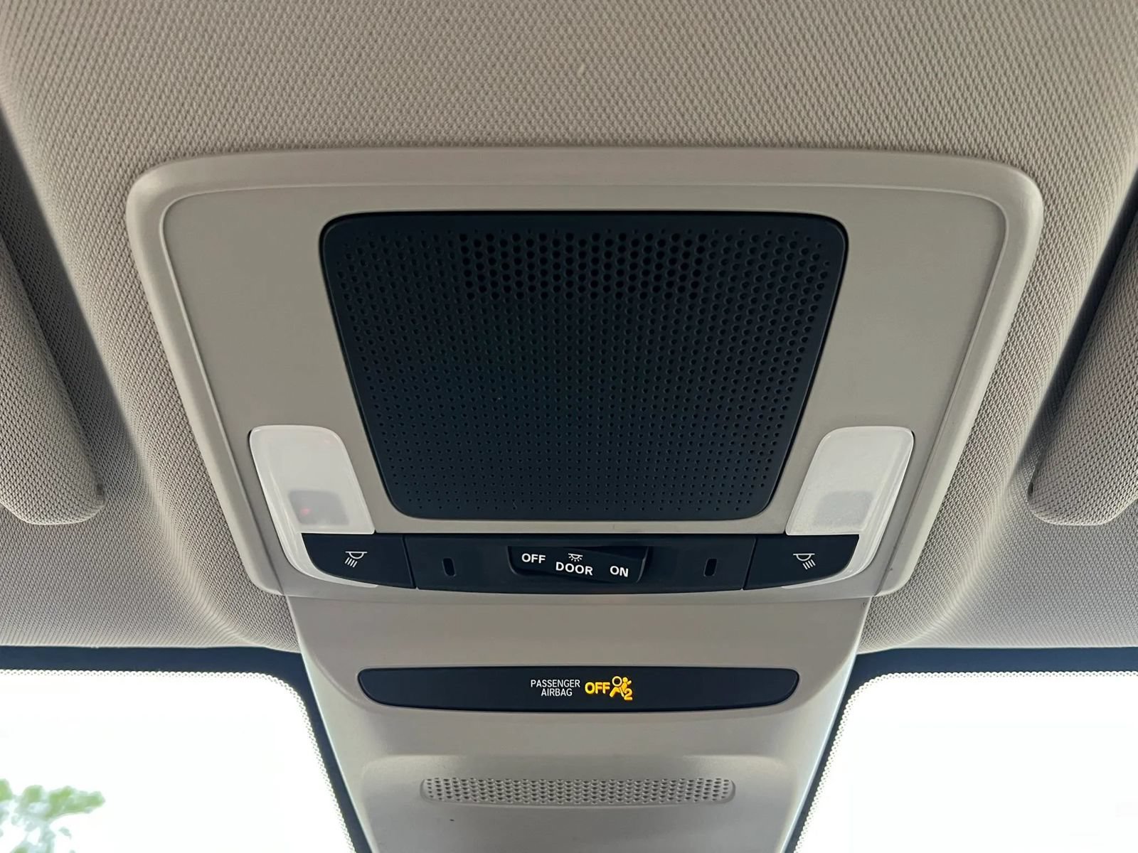 Used 2025 Honda HR-V LX image 34