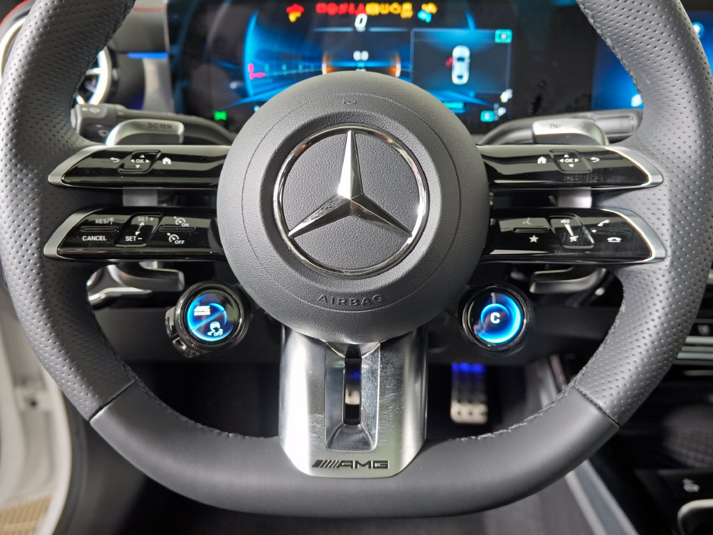Certified 2025 Mercedes-Benz CLA 35 AMG 4MATIC image 21