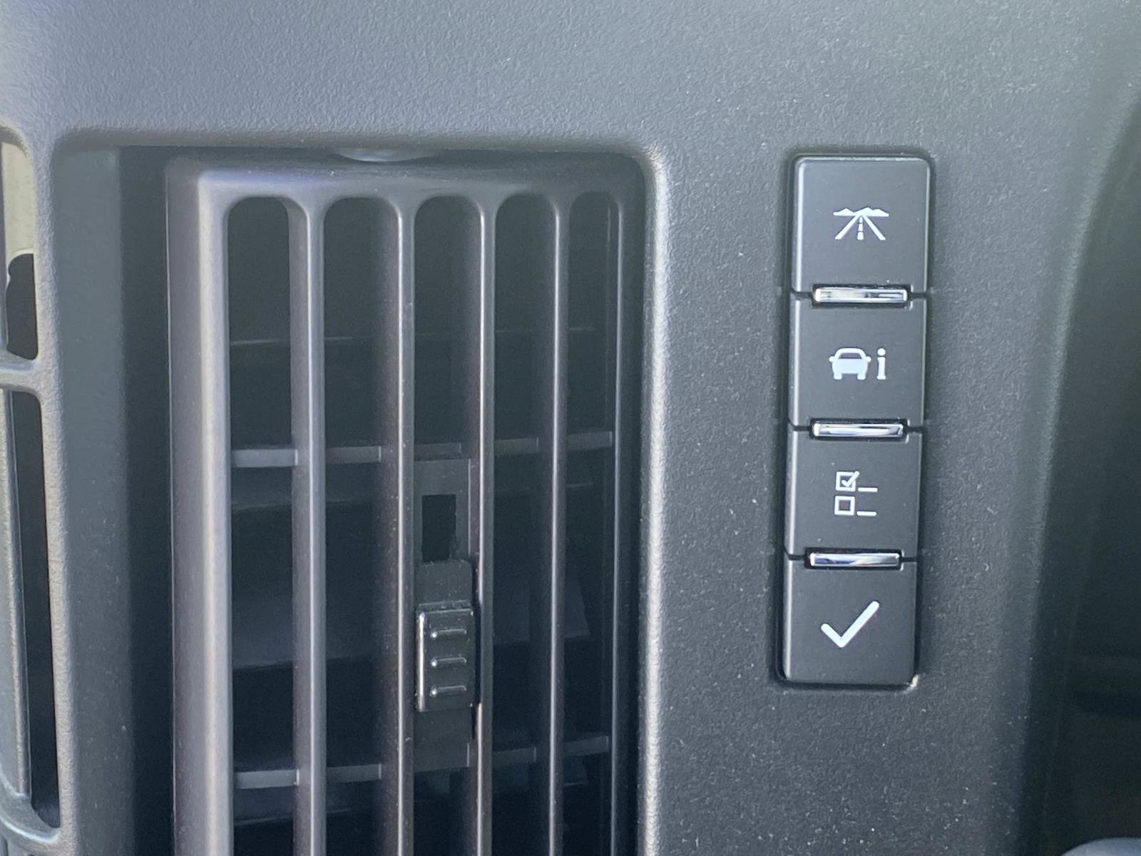 New 2023 GMC Savana 3500 w/ Power Convenience Package RWD image 10