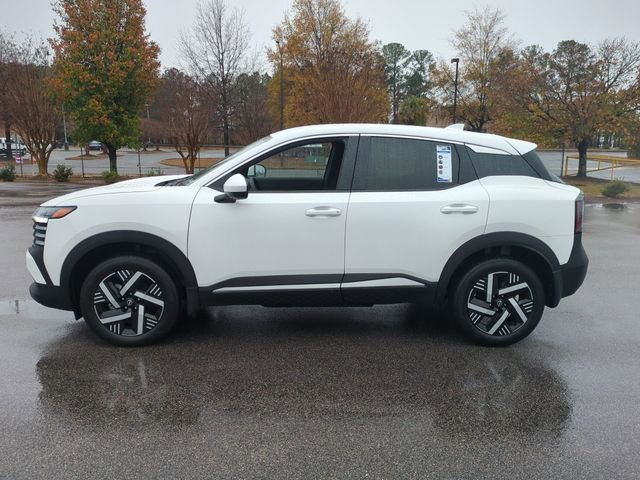 Used 2025 Nissan Kicks SV image 6