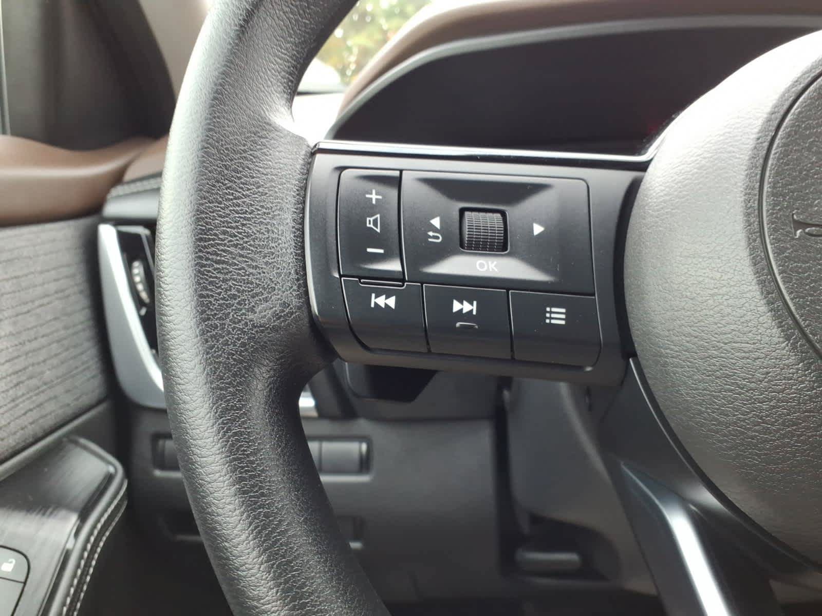 Certified 2022 Nissan Rogue SV AWD/4WD image 22
