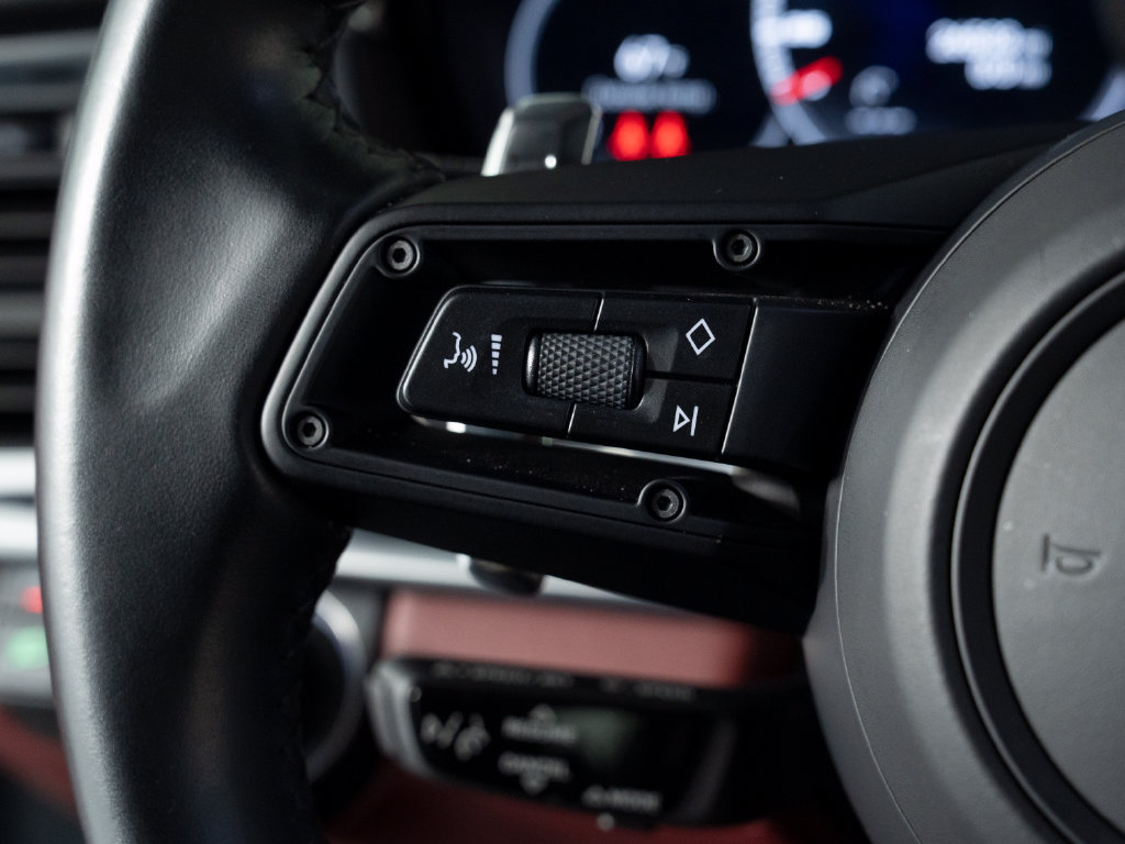 Certified 2022 Porsche Panamera GTS AWD/4WD image 27