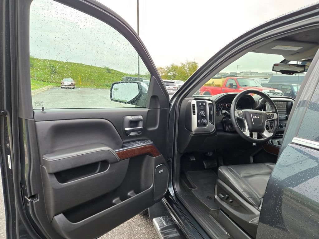 Used 2018 GMC Sierra 1500 SLT w/ SLT Premium Package AWD/4WD image 14