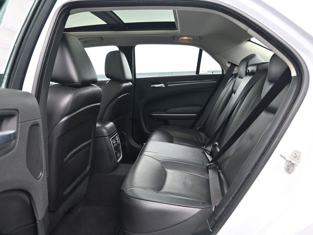 Used 2023 Chrysler 300 Touring L w/ Popular Equipment Group image 31