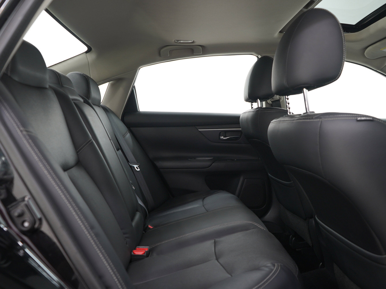 Used 2018 Nissan Altima 2.5 SL w/ 2.5 SL Technology Package FWD image 12