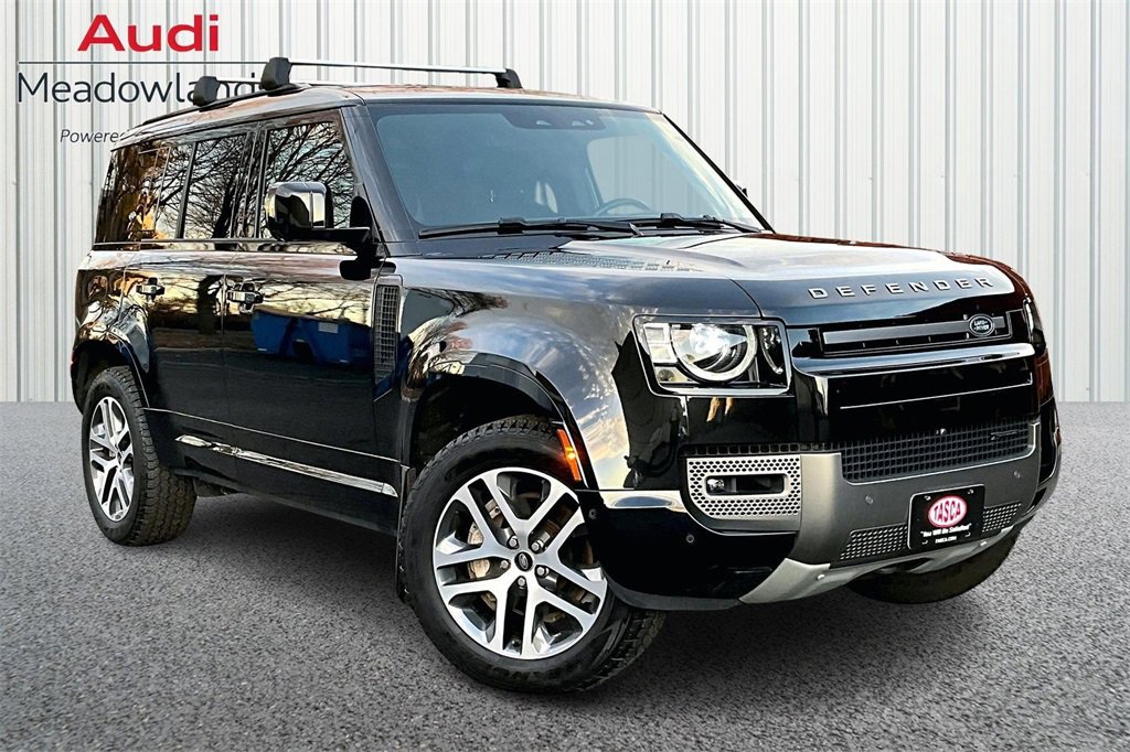 Used 2023 Land Rover Defender 110 X-Dynamic SE image 3