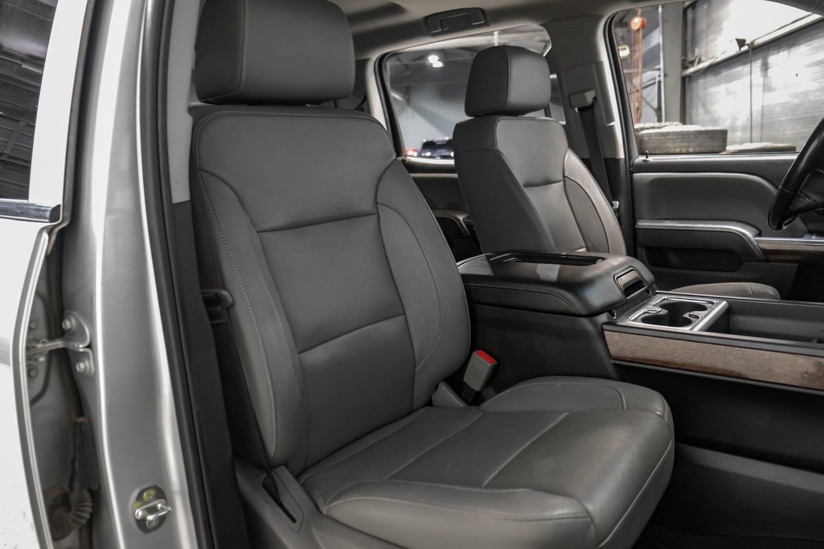 Used 2019 GMC Sierra 3500 SLT w/ Duramax Plus Package AWD/4WD image 27