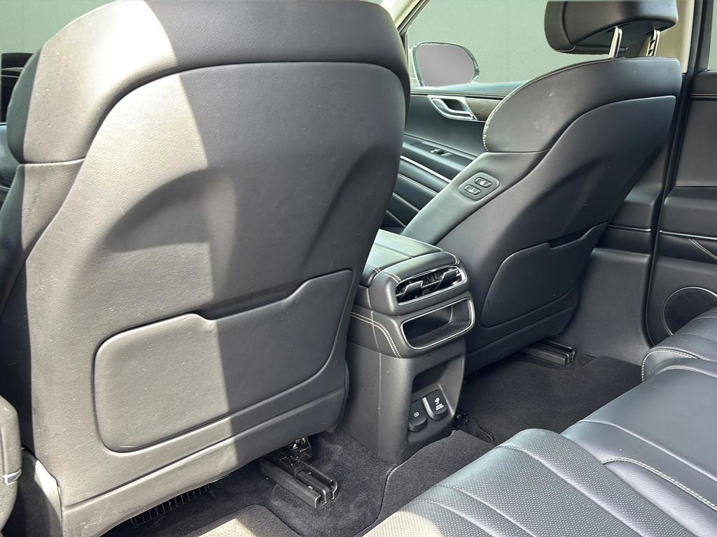 Certified 2024 Genesis GV80 2.5T image 17