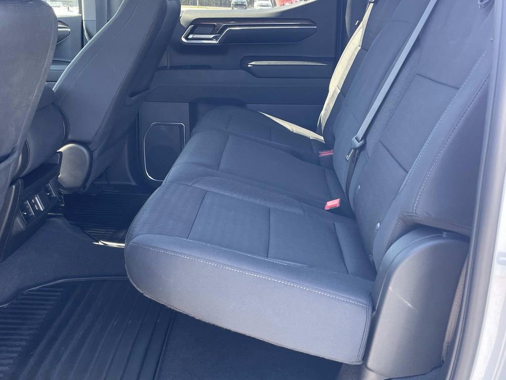 Used 2024 Chevrolet Silverado 1500 LT image 13