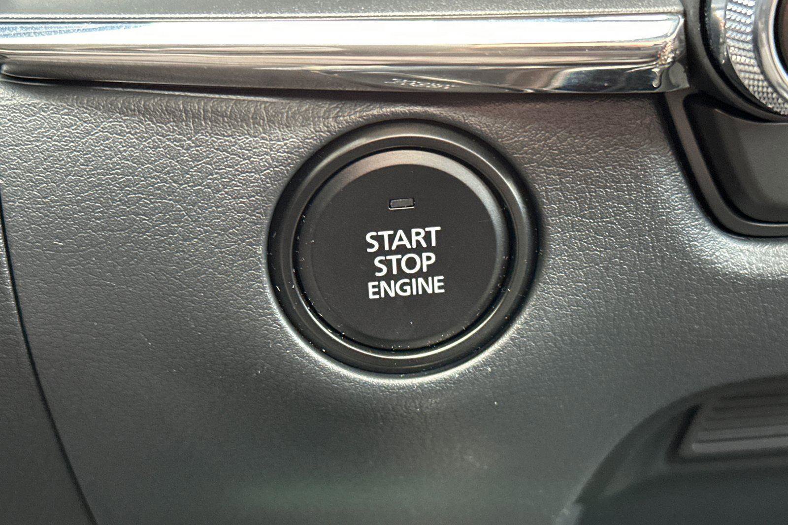 Certified 2025 MAZDA CX-30 AWD 2.5 S w/ Premium Package image 22