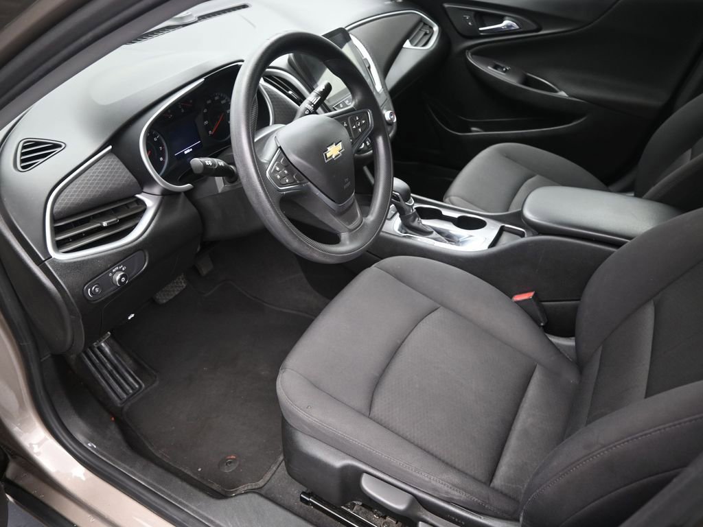 Used 2022 Chevrolet Malibu LS image 12