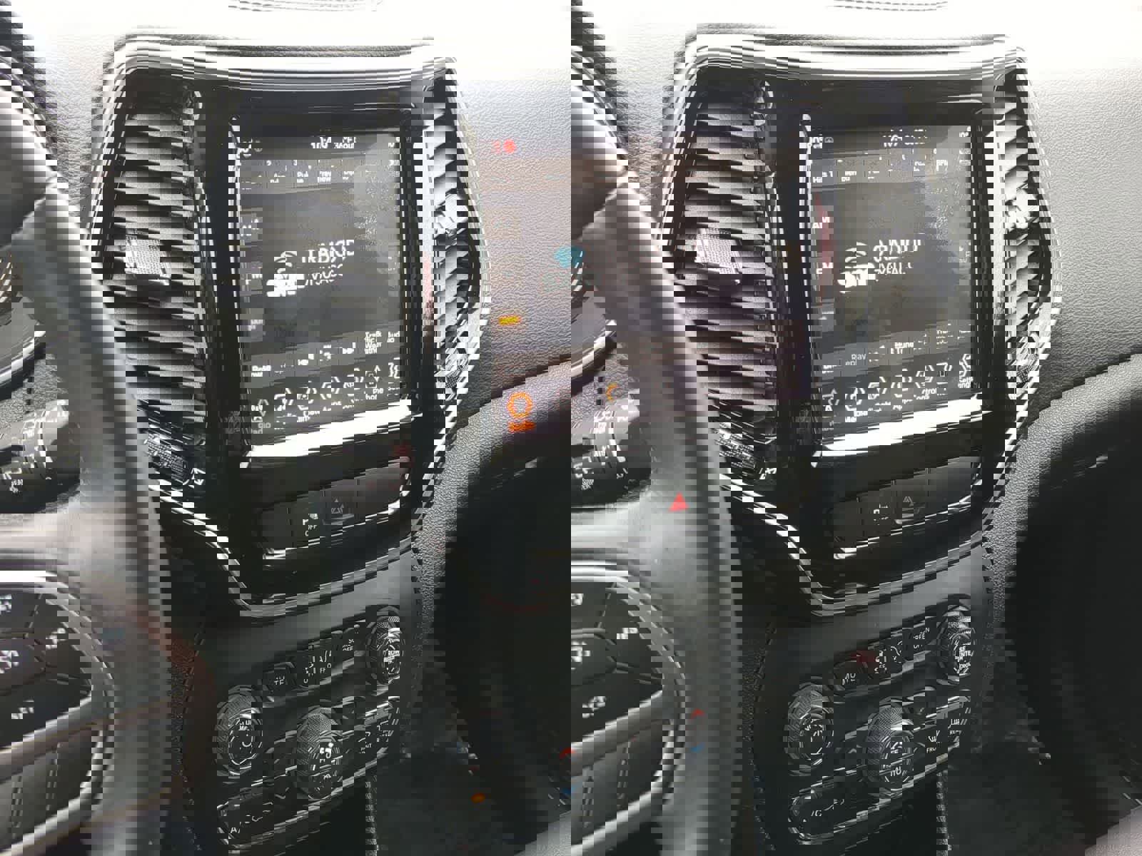 Certified 2019 Jeep Cherokee Limited image 27