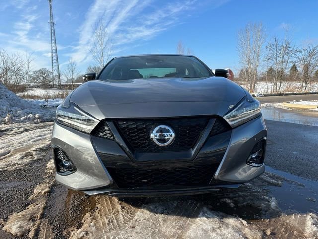 Used 2022 Nissan Maxima SR w/ Sport Mat Group FWD image 7