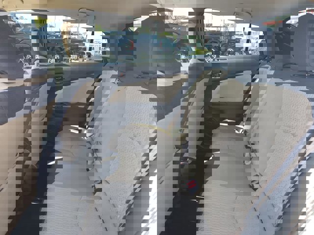 Used 2017 Toyota Prius Four image 10