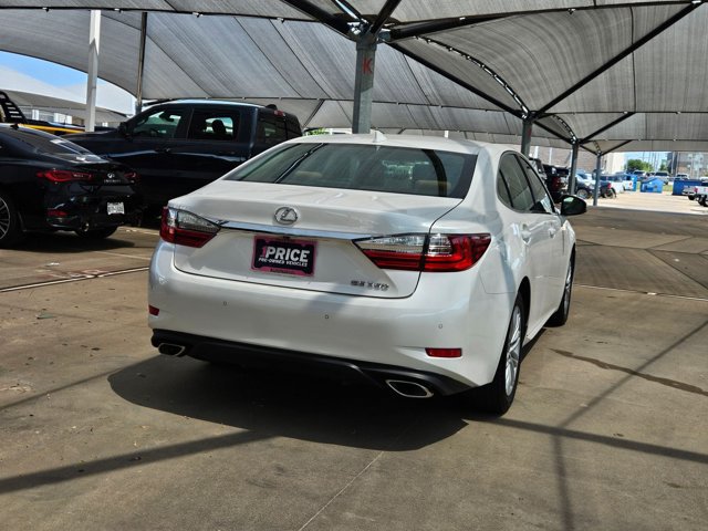 Used 2017 Lexus ES 350 w/ Premium Package FWD image 4
