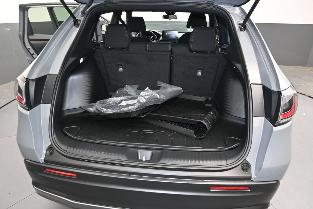 Certified 2025 Honda HR-V Sport image 11