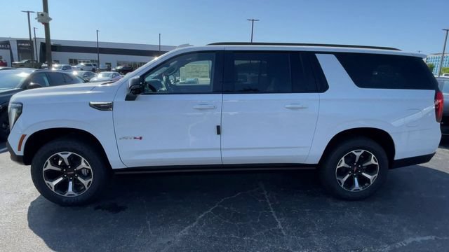 New 2026 GMC Yukon XL AT4 w/ AT4 Premium Plus Package AWD/4WD image 7