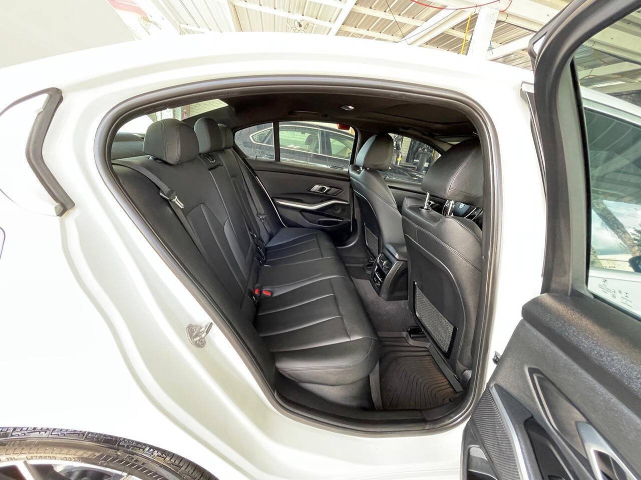 Used 2020 BMW 330i Sedan RWD image 5