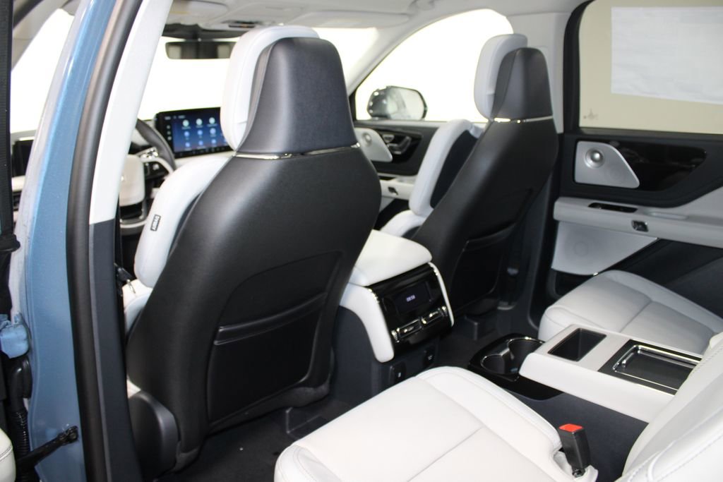 New 2026 Lincoln Aviator Reserve image 25