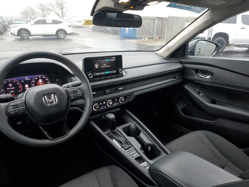 Certified 2024 Honda Accord EX image 26