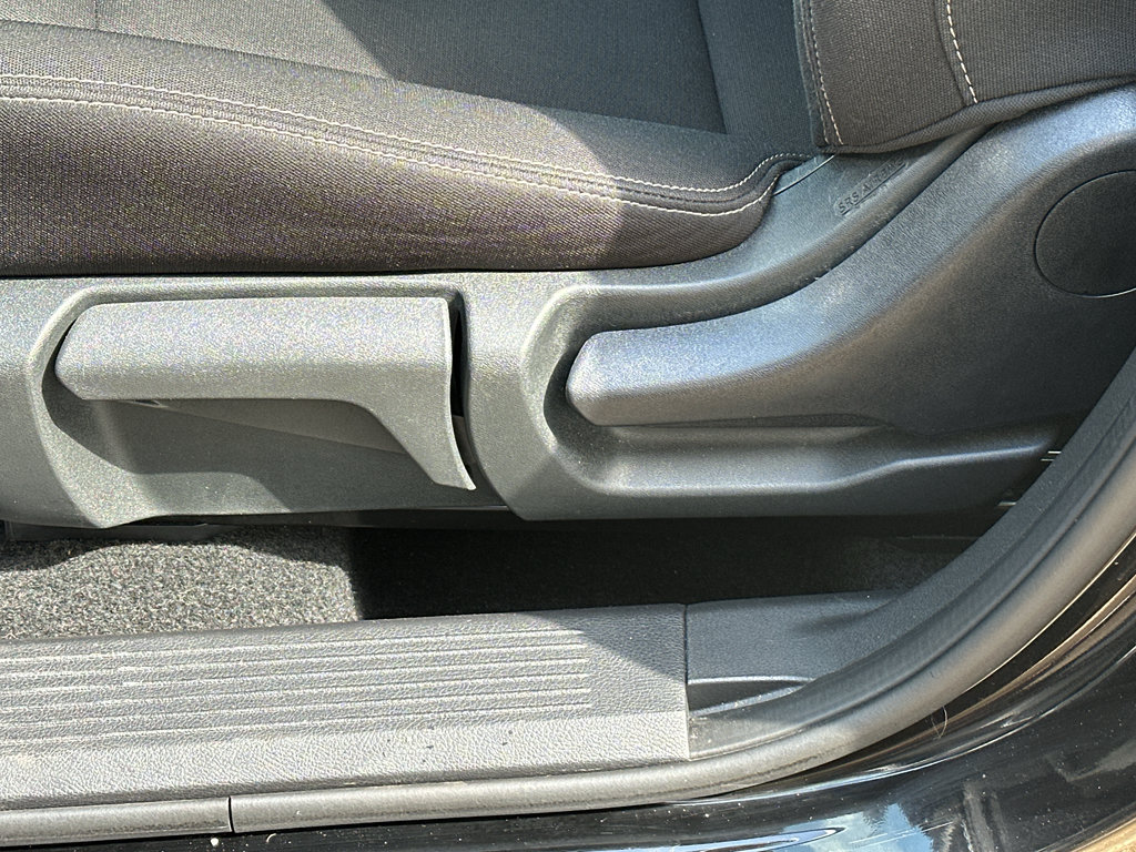 Used 2024 Nissan Rogue S AWD/4WD image 23