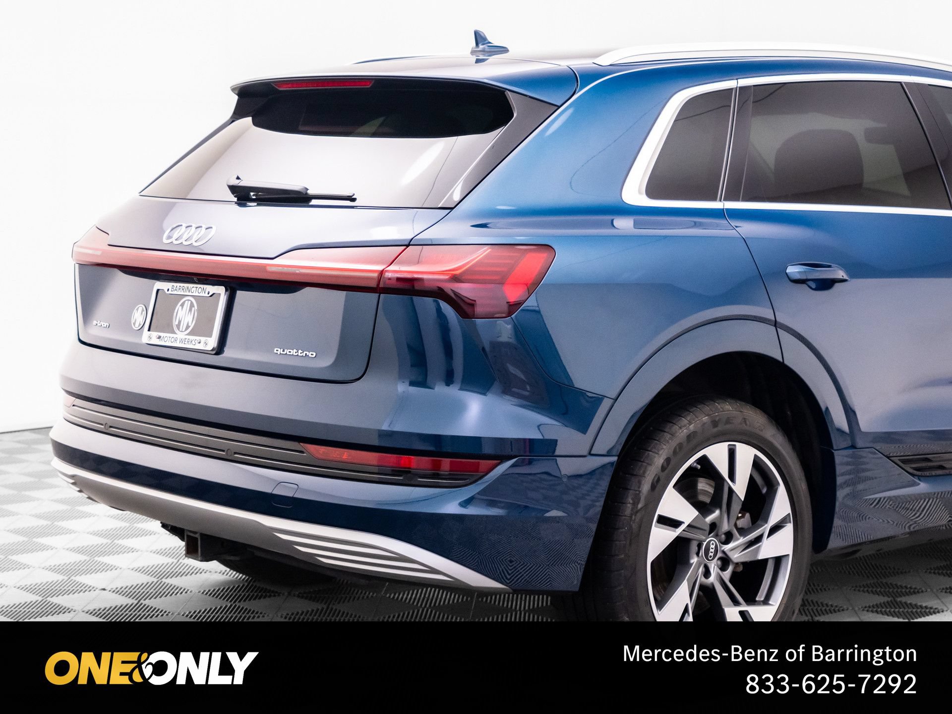 Used 2022 Audi e-tron Premium Plus w/ Premium Plus Package AWD/4WD image 40