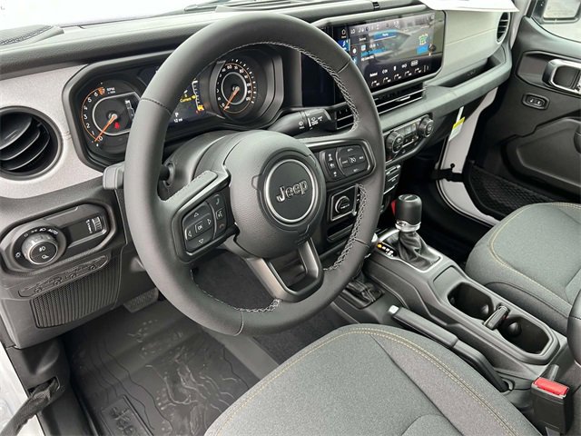 New 2025 Jeep Gladiator Sport image 27