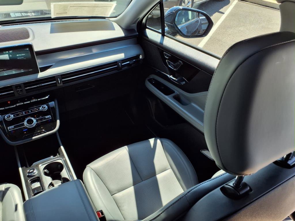 Certified 2022 Lincoln Corsair Reserve w/ Equipment Group 201A image 13