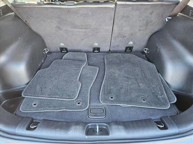 Used 2018 Jeep Compass Latitude w/ Popular Equipment Group image 6