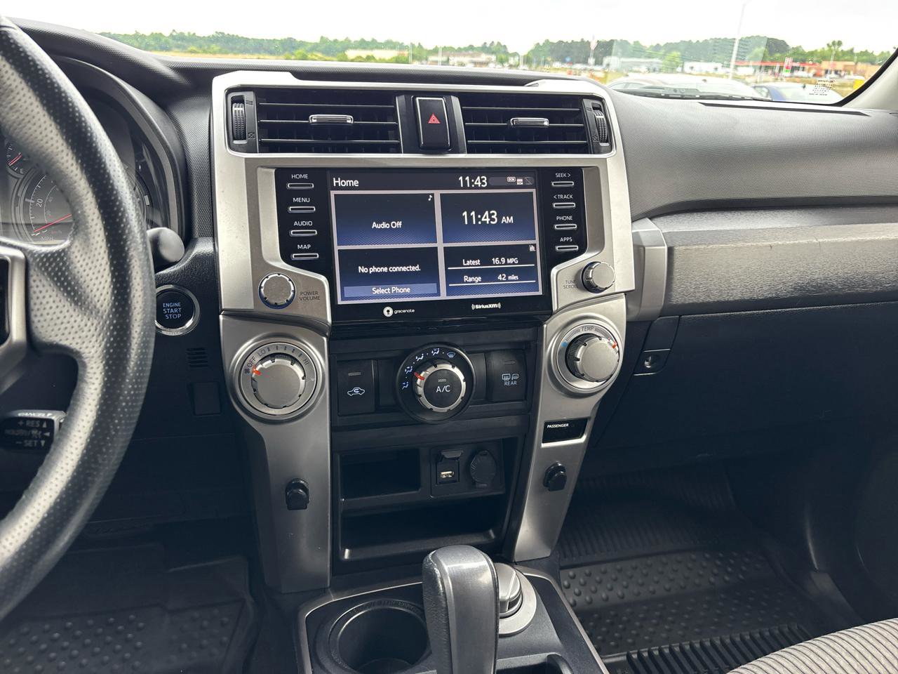 Used 2022 Toyota 4Runner SR5 AWD/4WD image 15