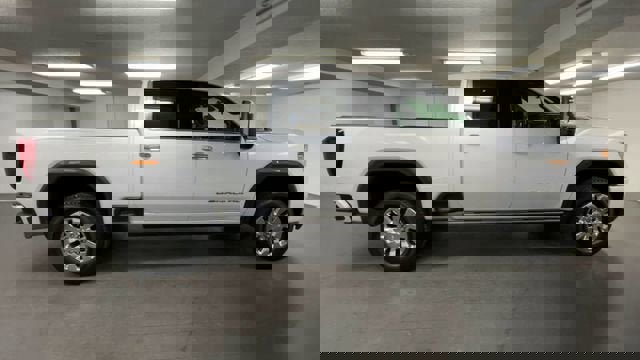 Certified 2022 GMC Sierra 2500 Denali w/ Denali Ultimate Package image 9