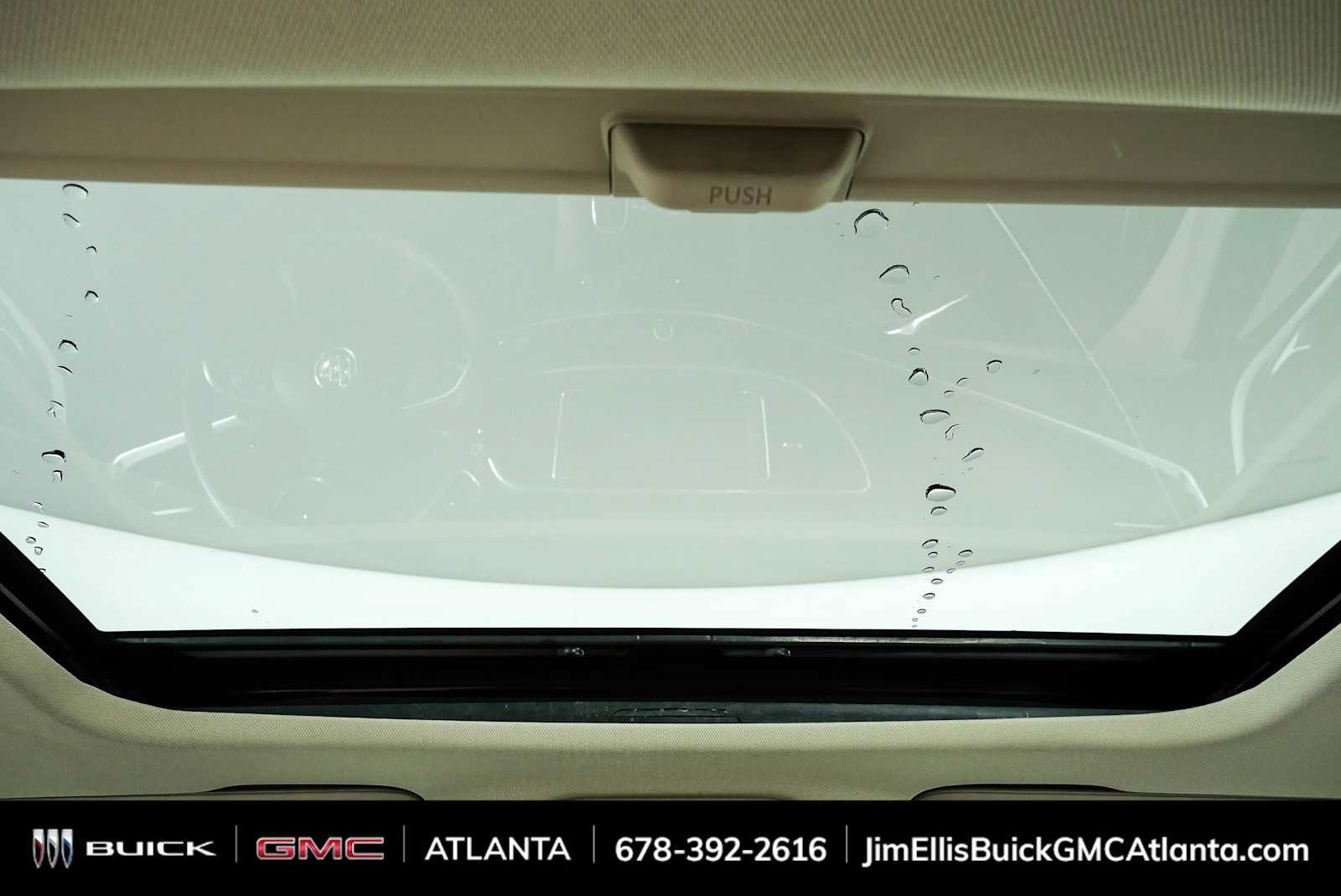 Used 2019 Buick Enclave Essence FWD image 19