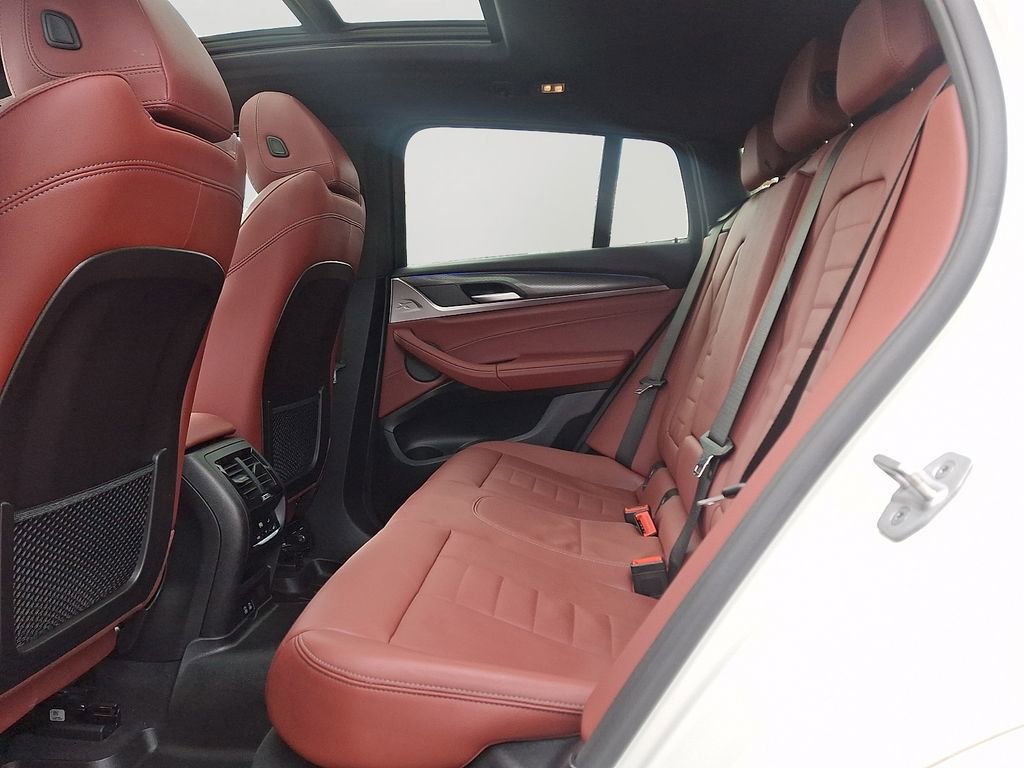Certified 2024 BMW X4 xDrive30i w/ Premium Package image 8