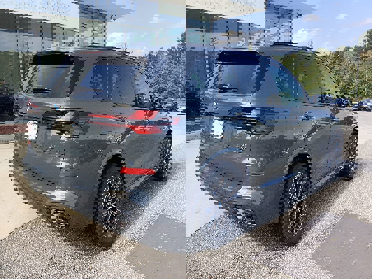 New 2026 BMW X5 sDrive40i w/ M Sport Package image 8
