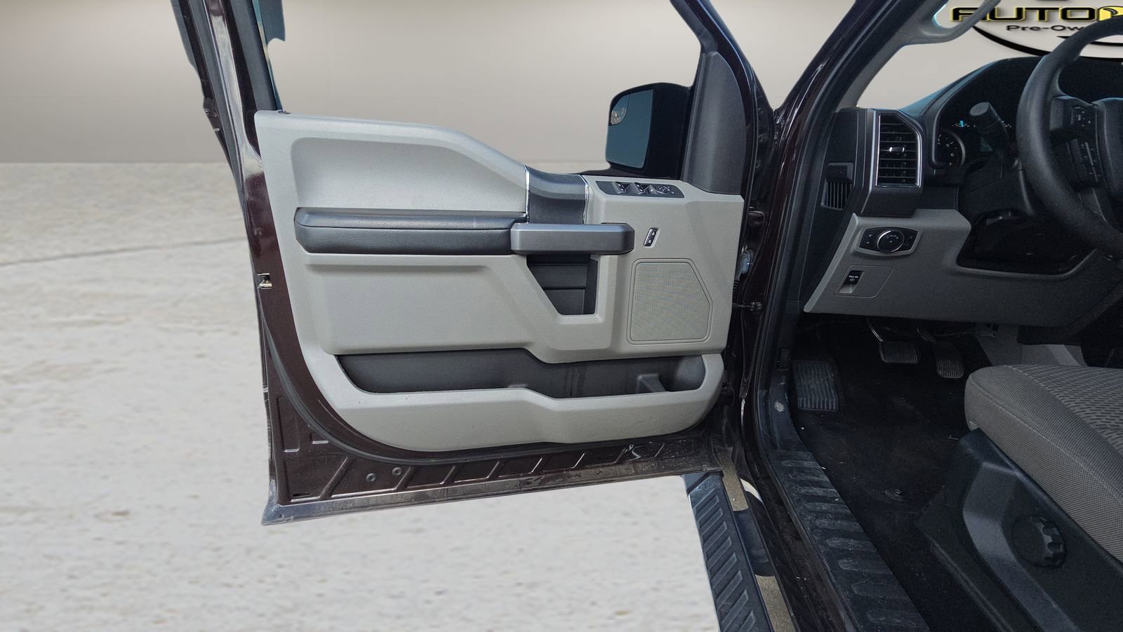 Used 2019 Ford F150 XLT image 18