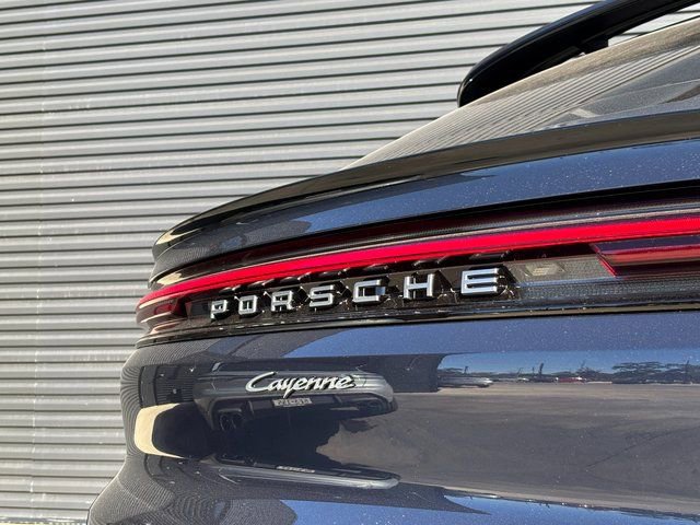 New 2026 Porsche Cayenne E-Hybrid Coupe image 29