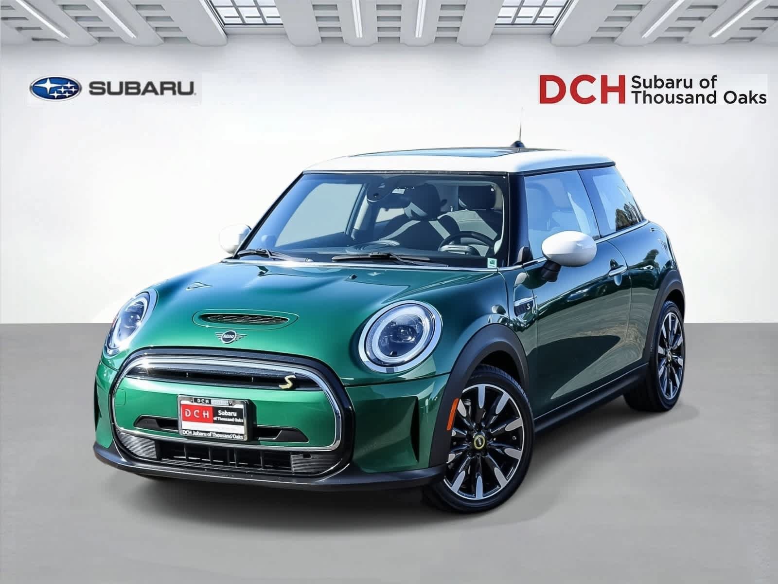 Used 2023 MINI Cooper SE FWD image 1