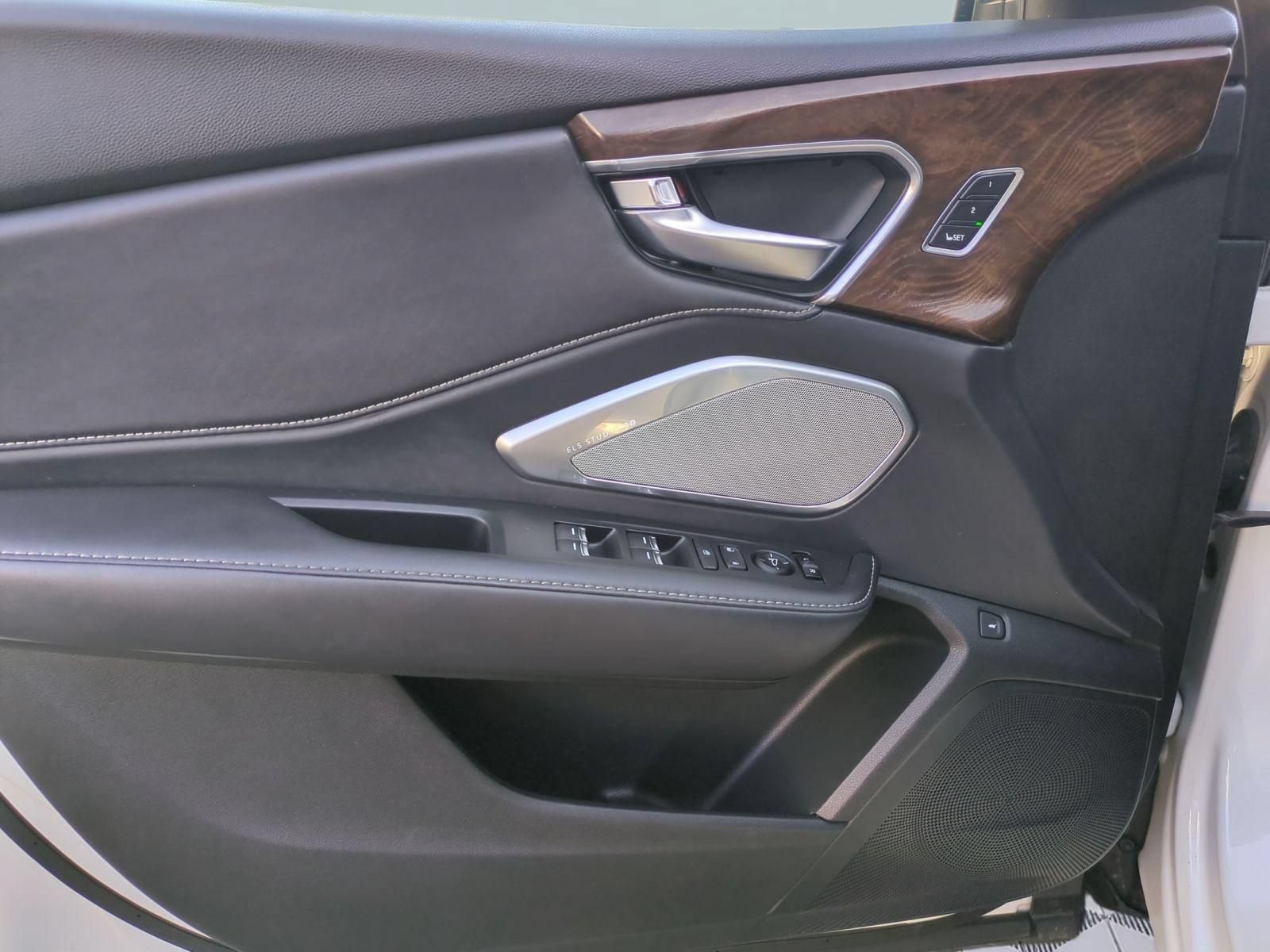 Used 2019 Acura RDX w/ Advance Package AWD/4WD image 11
