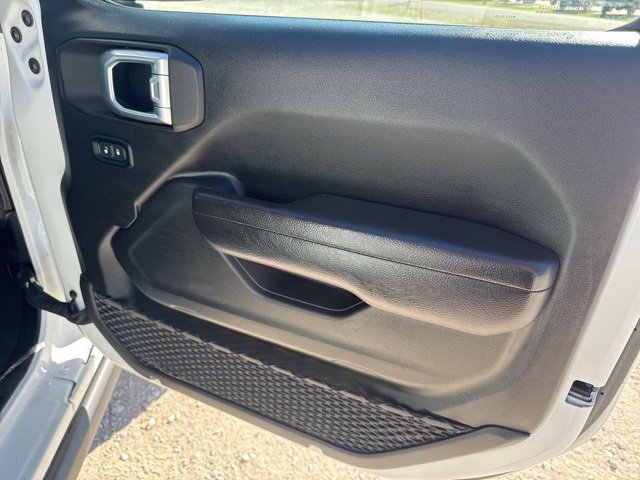 Used 2024 Jeep Wrangler Unlimited Rubicon 4xe image 21