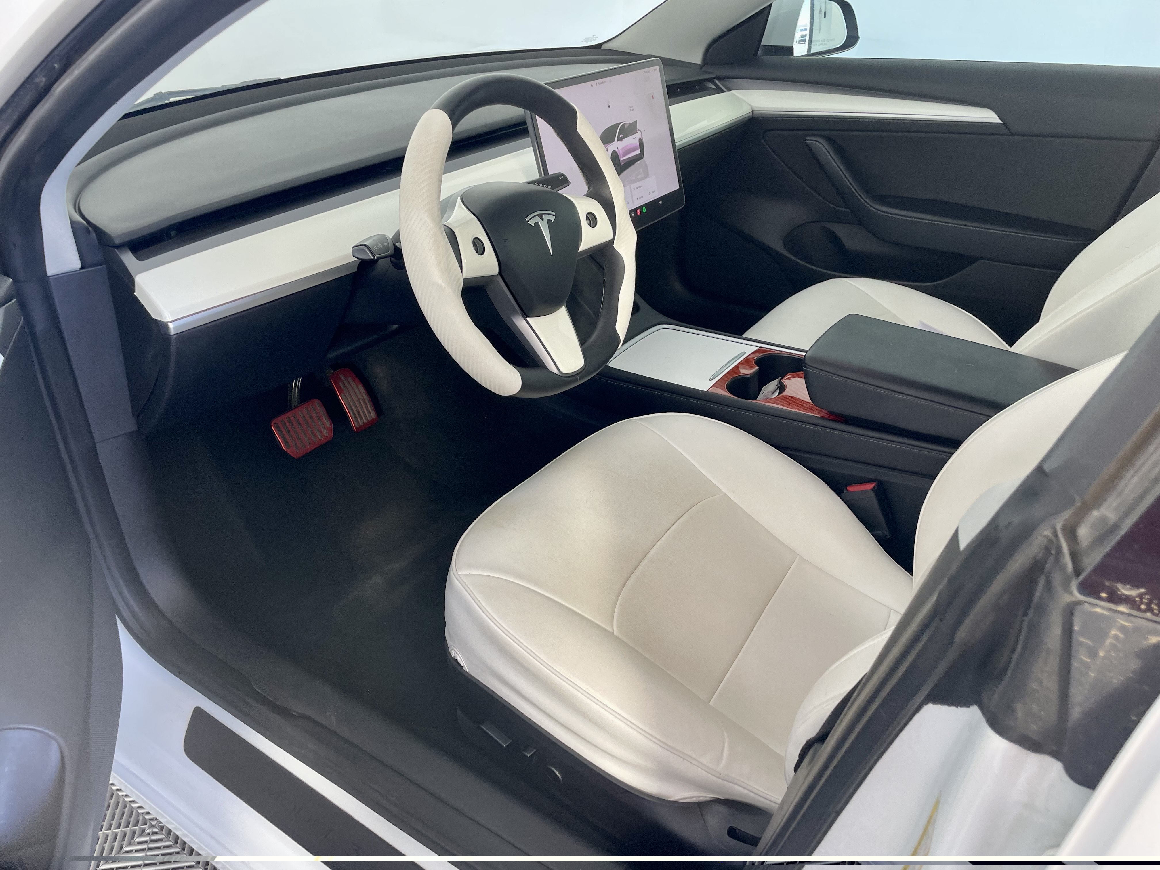 Used 2023 Tesla Model 3 Standard Range RWD image 9