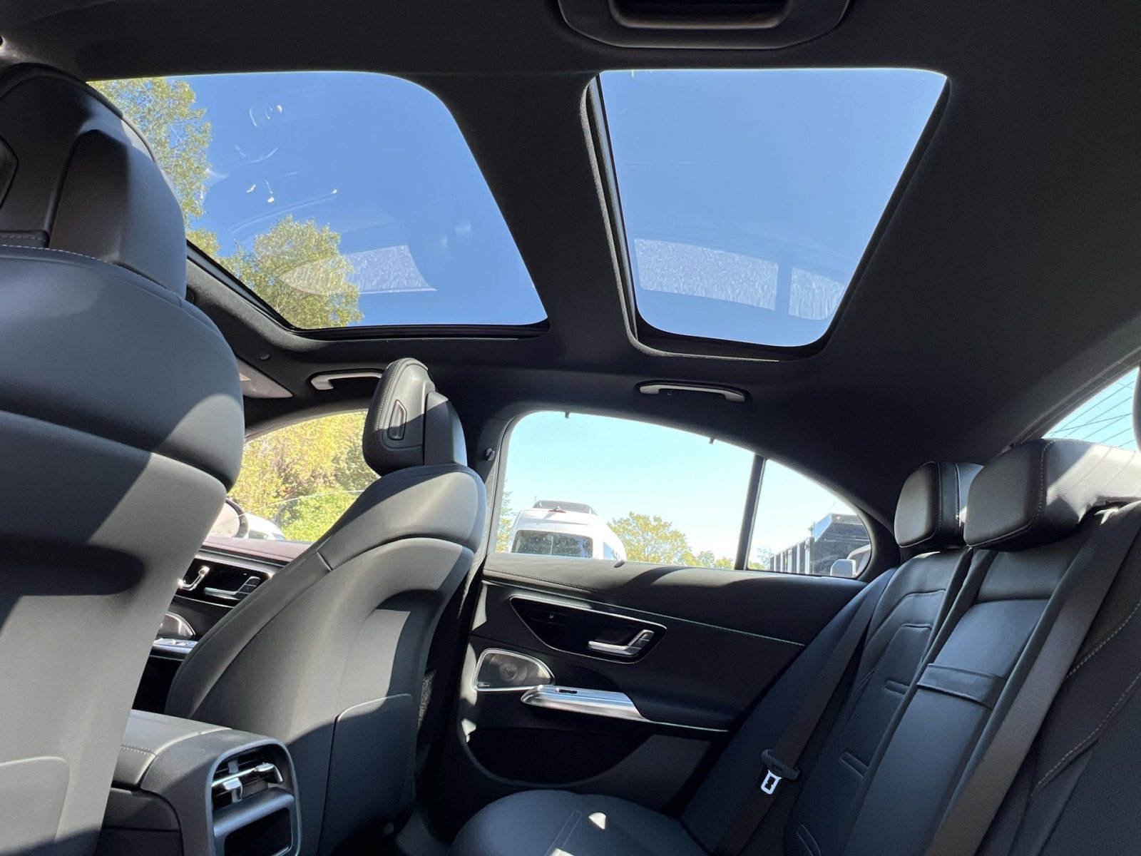 New 2026 Mercedes-Benz E 53 AMG e 4MATIC Sedan image 22