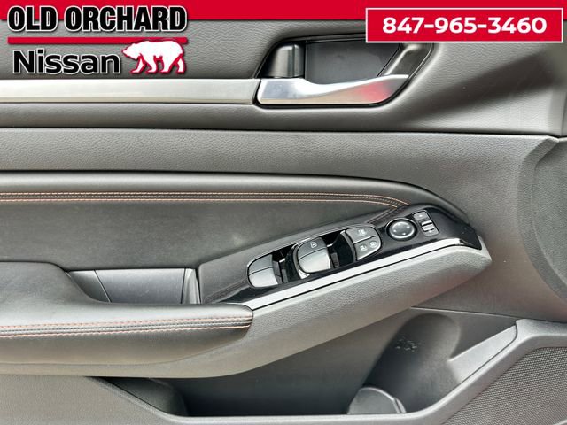 Used 2023 Nissan Altima 2.5 SR image 11