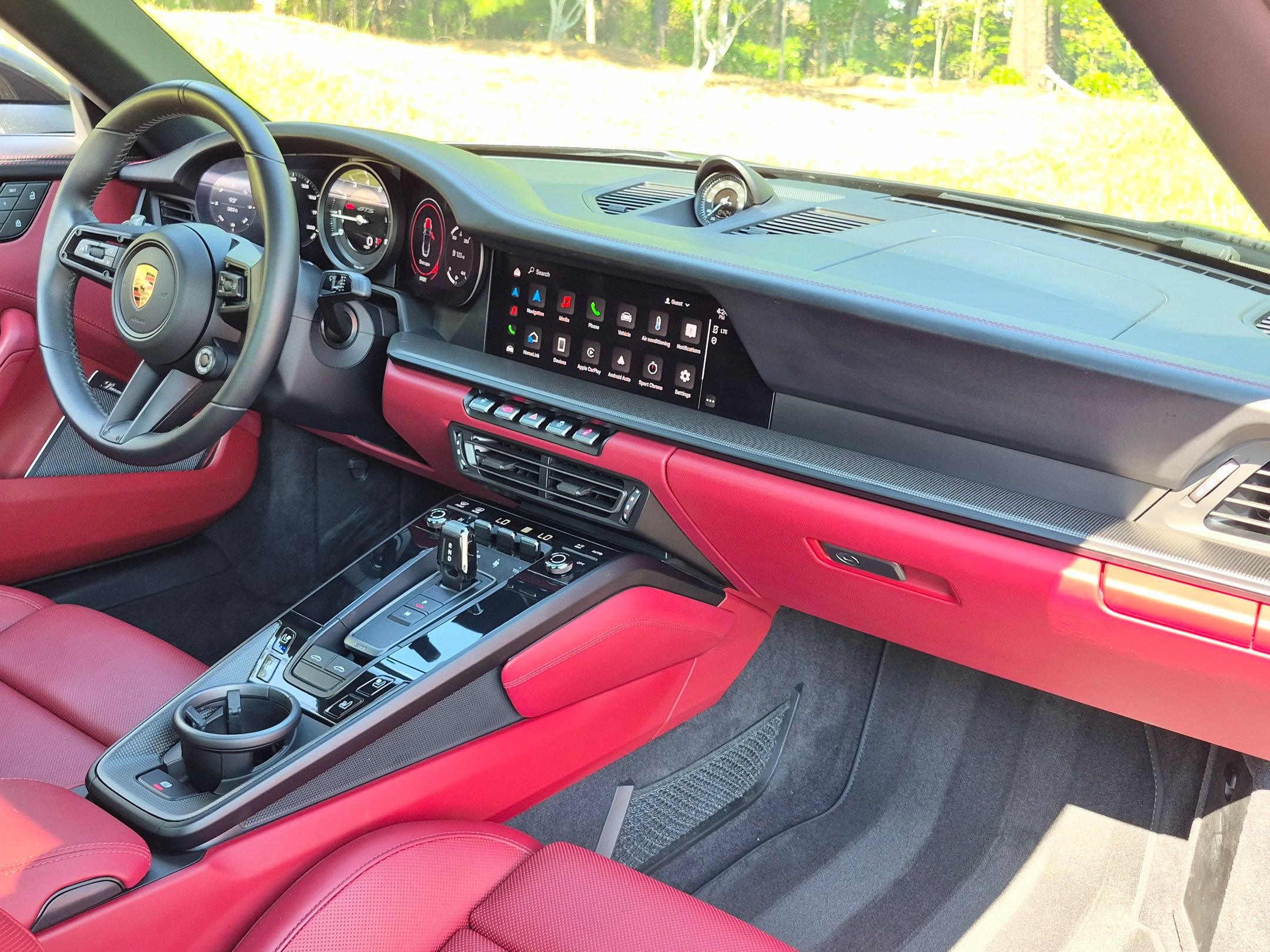 Certified 2024 Porsche 911 Targa 4 GTS AWD/4WD image 27